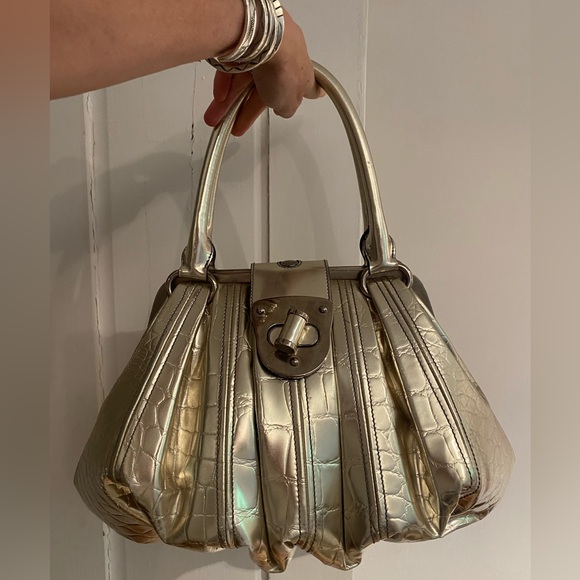 Alexander McQueen Metallic Croc Embossed Patent Leather Elvie Satchel Bag - Picture 7 of 11